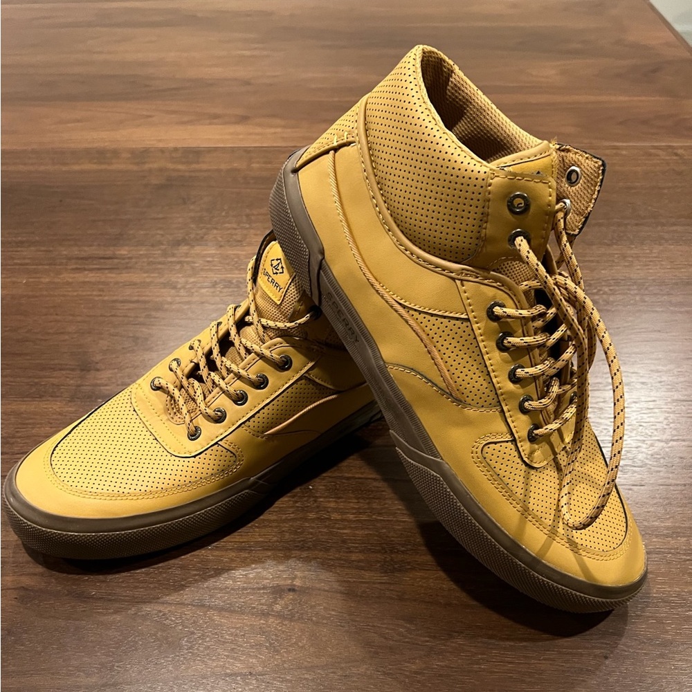Sperry Top-sider Soletide Mid Seacycled Men's Sneakers - never been worn!!